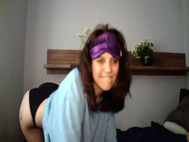 Live sex webcam photo for LiLMasha #269347690