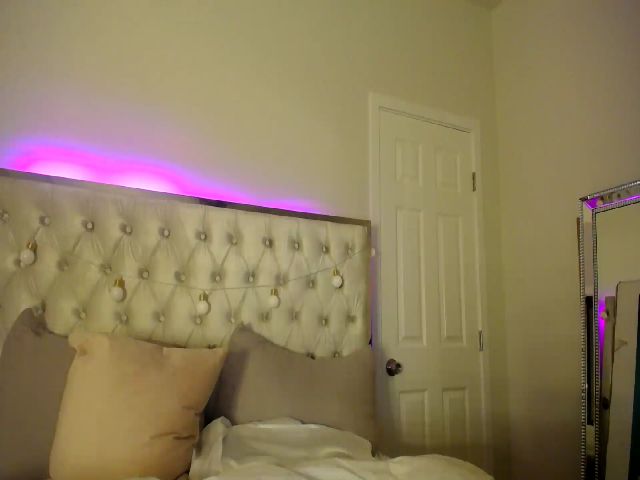 Live sex webcam photo for Juliana #269338938