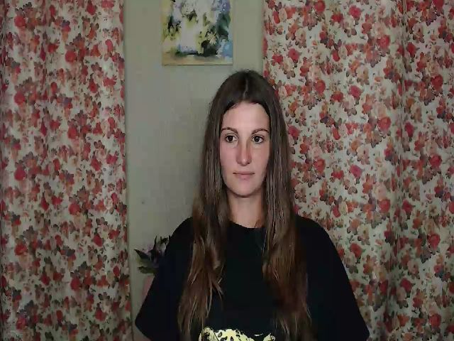 Live sex webcam photo for MissMaryHall #269343985