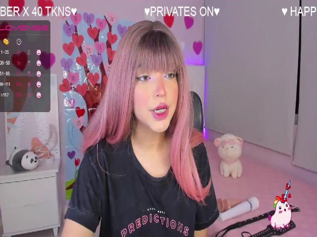 Live sex webcam photo for Melaniemiler #269341480