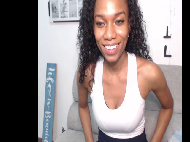 Live sex webcam photo for EBONNY69 #269355146