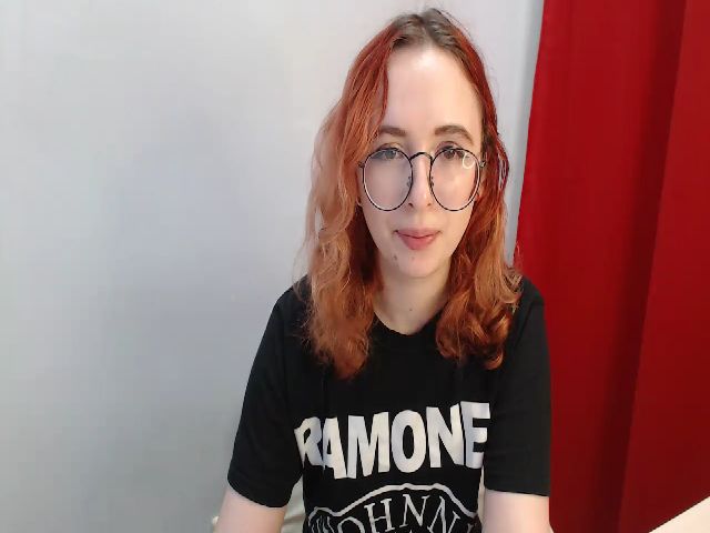 Live sex webcam photo for Mini_Diva #287886331