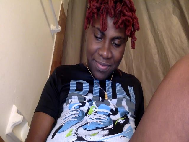 Live sex webcam photo for Candyrain007 #269352576