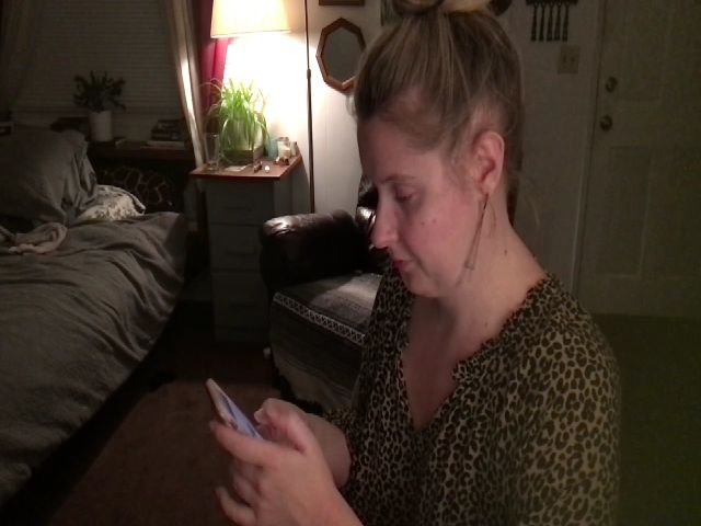 Live sex webcam photo for RadRosie #269338037