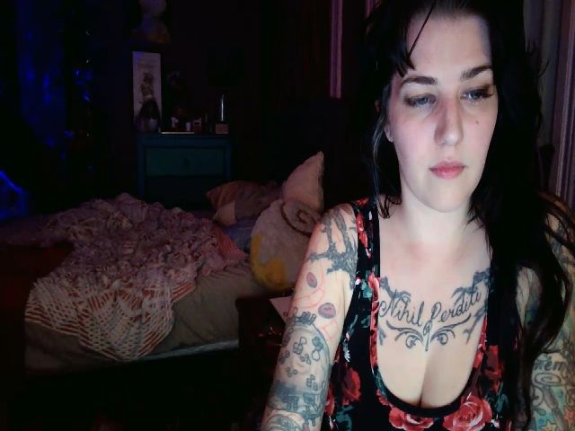 Live sex webcam photo for EvelynGrey #269337160