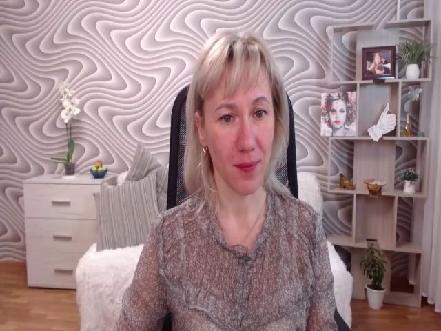 Live sex webcam photo for SvenIsolde #269352855