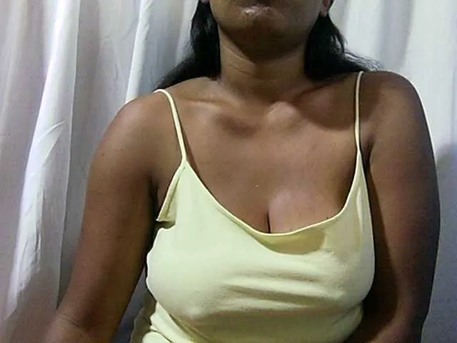 Live sex webcam photo for MIRANDAW #269340625