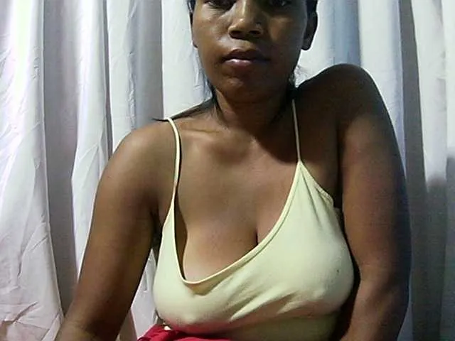 Live sex webcam photo for MIRANDAW #269349897