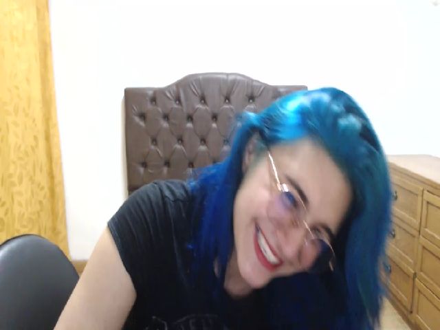 Live sex webcam photo for Carolinforbes #269337286