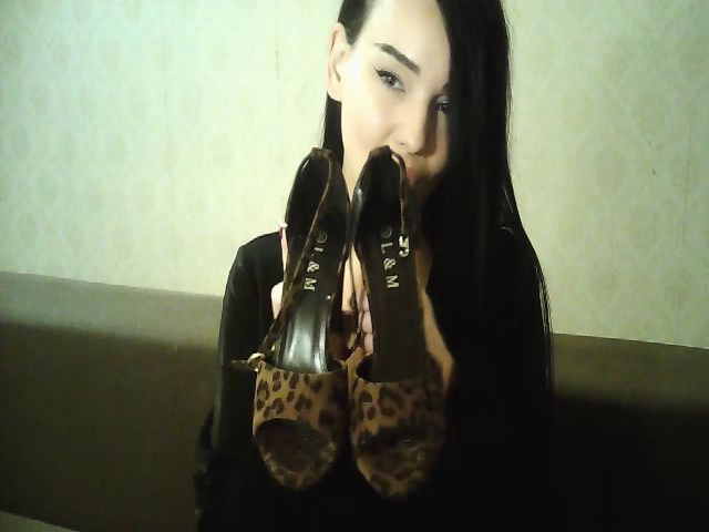 Live sex webcam photo for Monalisss #269336684