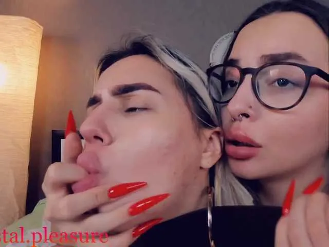 Live sex webcam photo for EvaTina #269344696