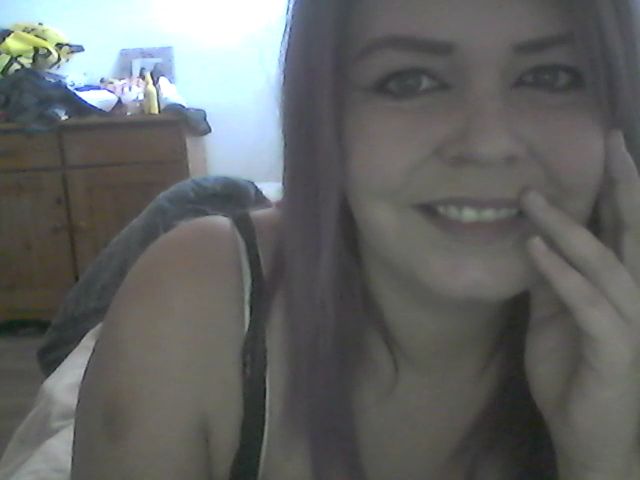 Live sex webcam photo for chloe1995 #269344518