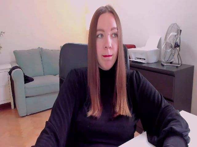 Live sex webcam photo for MartaDella #269352861