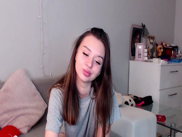 Live sex webcam photo for AliceSkye #269354317