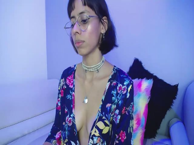 Live sex webcam photo for LITTLE_LOVE98 #269348204