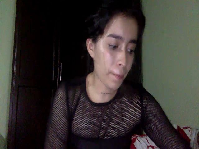 Live sex webcam photo for tinquerbell69 #269355020