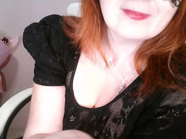 Live sex webcam photo for leeloofire #269370606