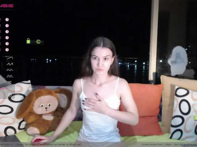 Live sex webcam photo for Girl-Ksenia #269355465