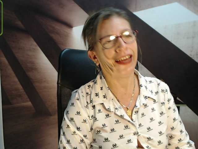 Live sex webcam photo for maturehot-1 #269371591