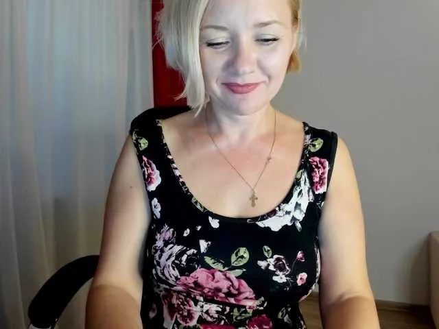 Live sex webcam photo for Colette1W #269360610