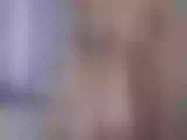 Live sex webcam photo for JennyMILFx #269370934