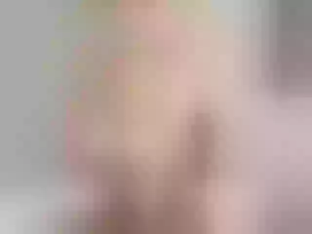 Live sex webcam photo for MisssMira #269355285