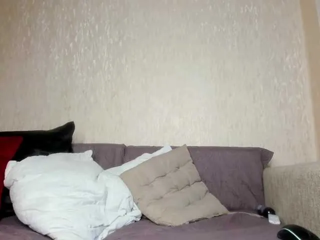 Live sex webcam photo for enchantressss #269355448