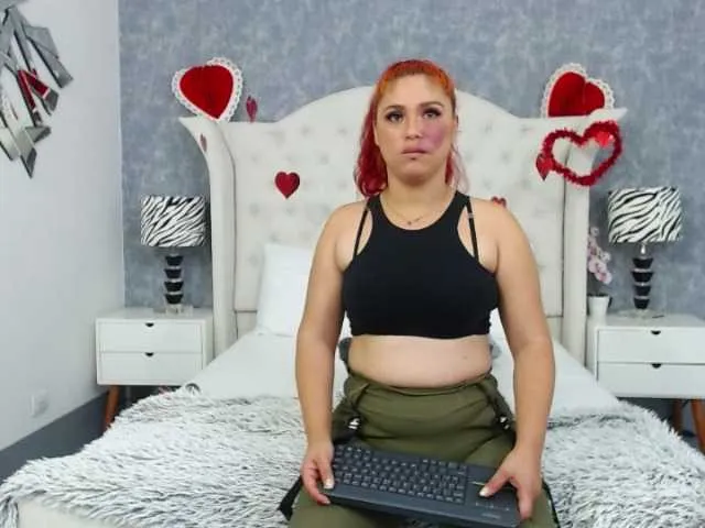 Live sex webcam photo for PoopyWilson #269356915