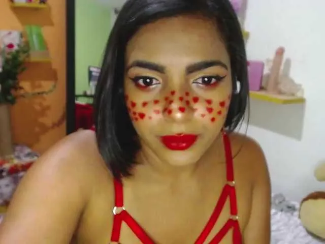 Live sex webcam photo for mariamlemoure #269361576