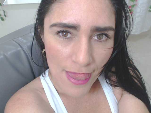 Live sex webcam photo for Jimena-Milf #269372291