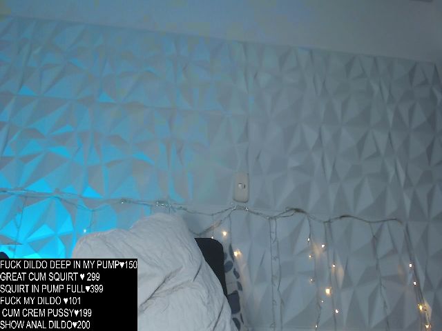 Live sex webcam photo for Aniee_x #269359463