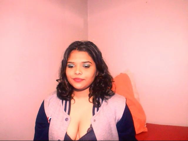 Live sex webcam photo for Indiankimmy #269362328