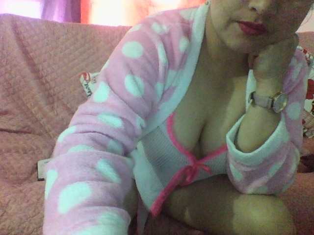 Live sex webcam photo for GATITATIMIDA #269372409