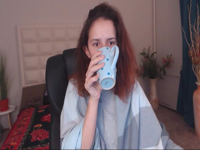 Live sex webcam photo for IrisNichols #269375900