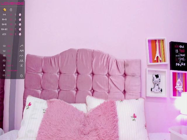 Live sex webcam photo for Whitney_swan #269373854