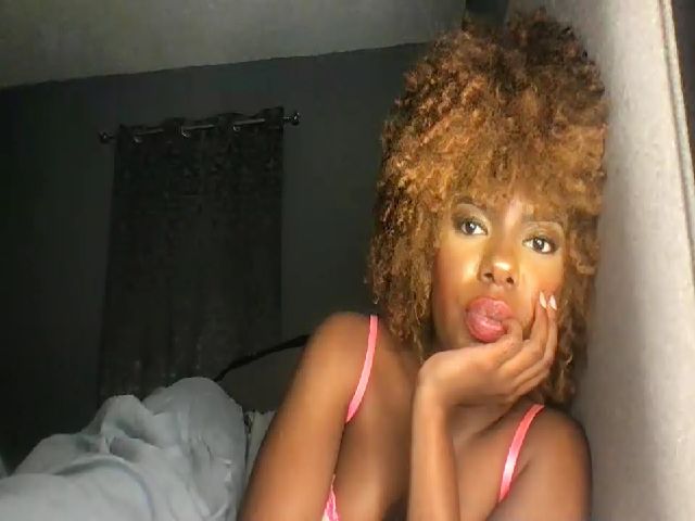 Live sex webcam photo for sxamleuy_ #269364506