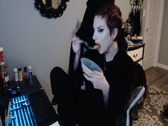 Live sex webcam photo for Painbaby #269357615