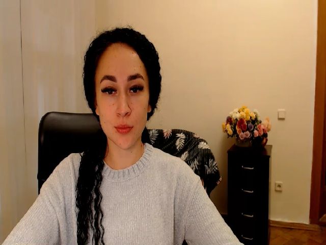 Live sex webcam photo for Space_Girly #269366589