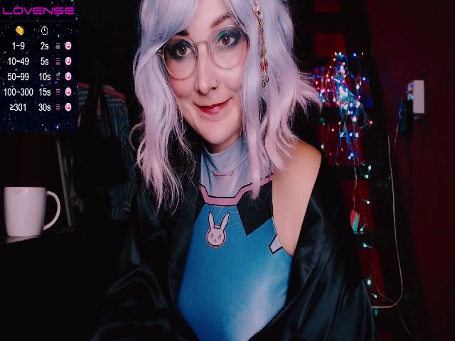 Live sex webcam photo for WinonaCooper #269364013