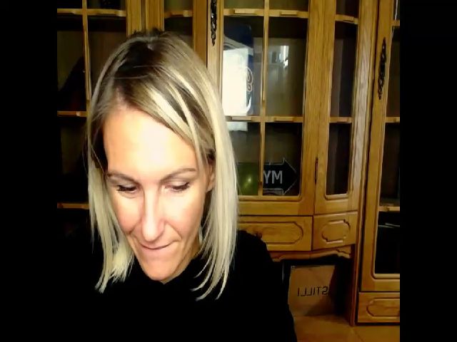 Live sex webcam photo for MiliEsiens #269362443