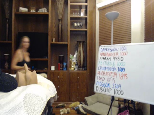 Live sex webcam photo for Autumn_Blonde #269364867