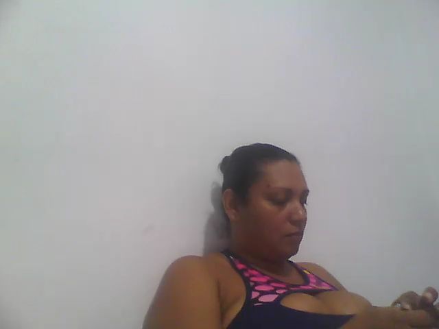 Live sex webcam photo for HallyGirlHot #287874030