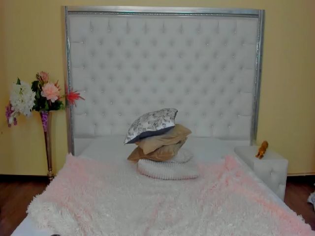 Live sex webcam photo for lolIip0p__ #269370183