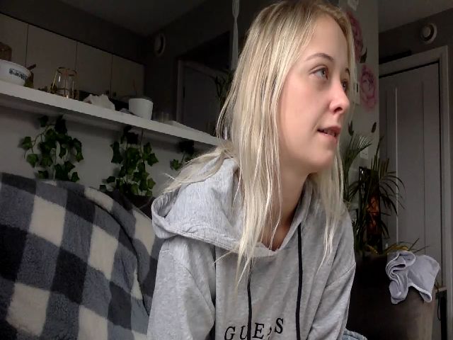 Live sex webcam photo for DaniiAngel #269367790