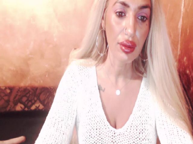 Live sex webcam photo for Goodspleasure #269368853