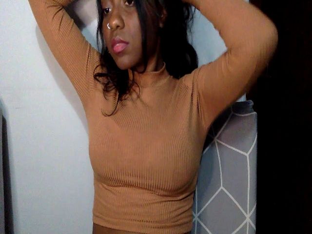 Live sex webcam photo for Jasminegirly #269373762