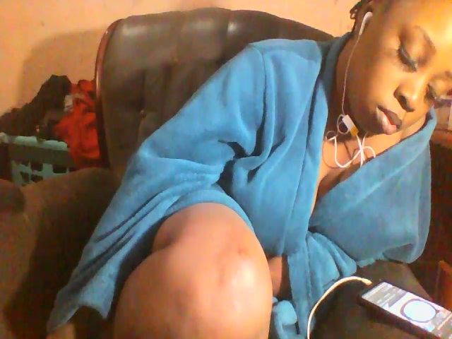 Live sex webcam photo for ebonyslut95 #269376002