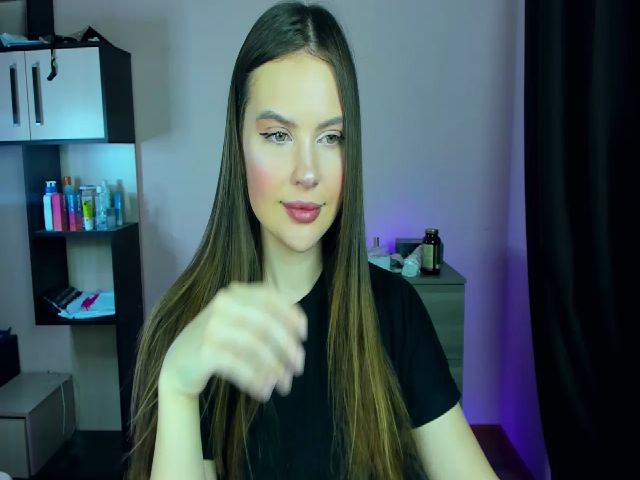 Live sex webcam photo for Daisymarly #269357445