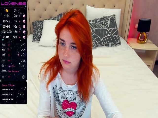 Live sex webcam photo for EmiilyFox #269363064