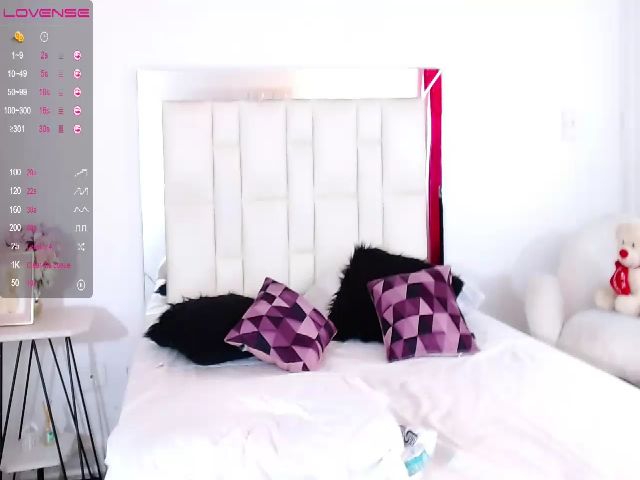 Live sex webcam photo for Samy_woods #269371109